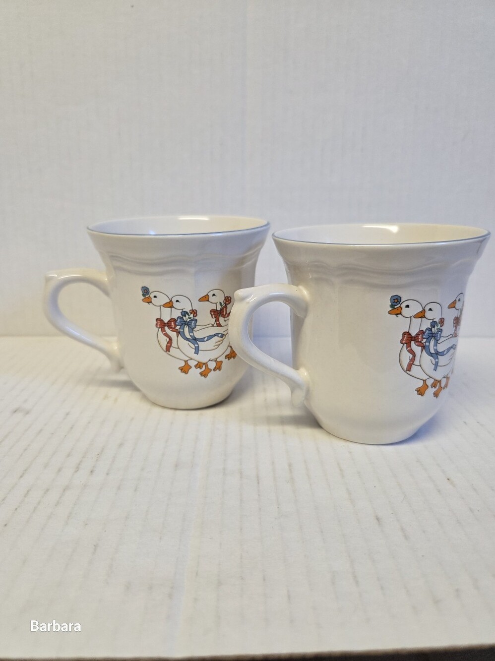 BrickOven 80s Stoneware Set of 2 Ceramic Geese Mugs/Cups - Picture 3 of 8